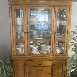  China Cabinet