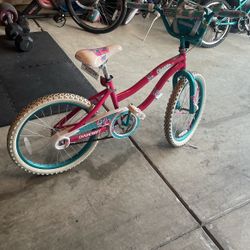 Girls bike
