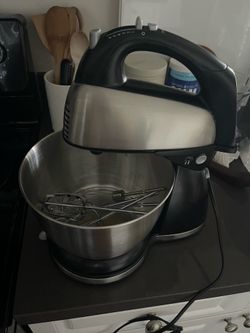 Hamilton Beach Stand Mixer with Stainless Steel Bowl – Great Condition