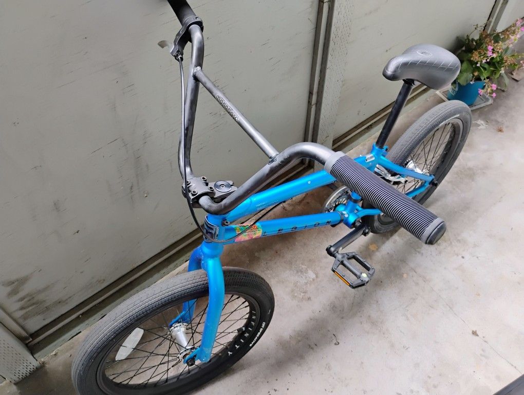 Mongoose Bmx