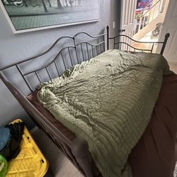Metal Bed Frame And Mattress With Trundle 