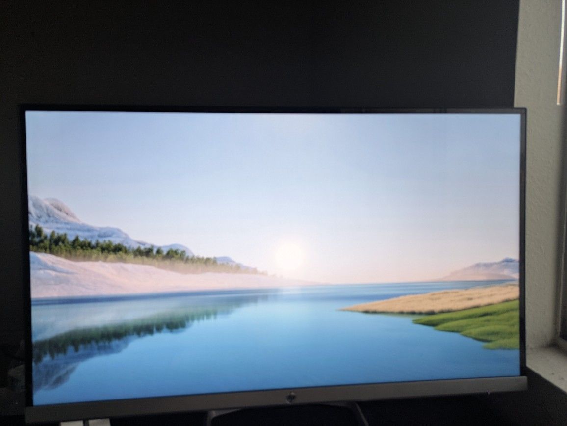 HP 31.5"Monitor