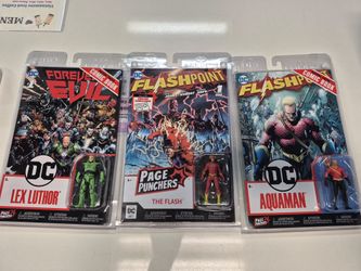 Paige Punchers D.C Comic Book Lot & Action Figures 