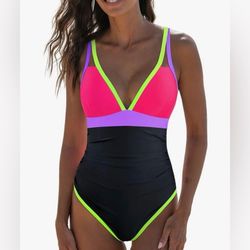 NWT Pop up Medium Swimsuit
