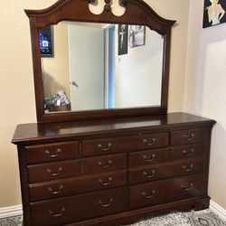 Dresser/Peinador 