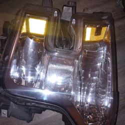 2015 A 2017 Ford F150  Headlights 