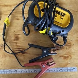 DeWalt 12 Volt Charger And Maintainer 