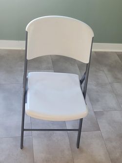 Almond Plastic Seat Outdoor Safe Plastic Folding Chair