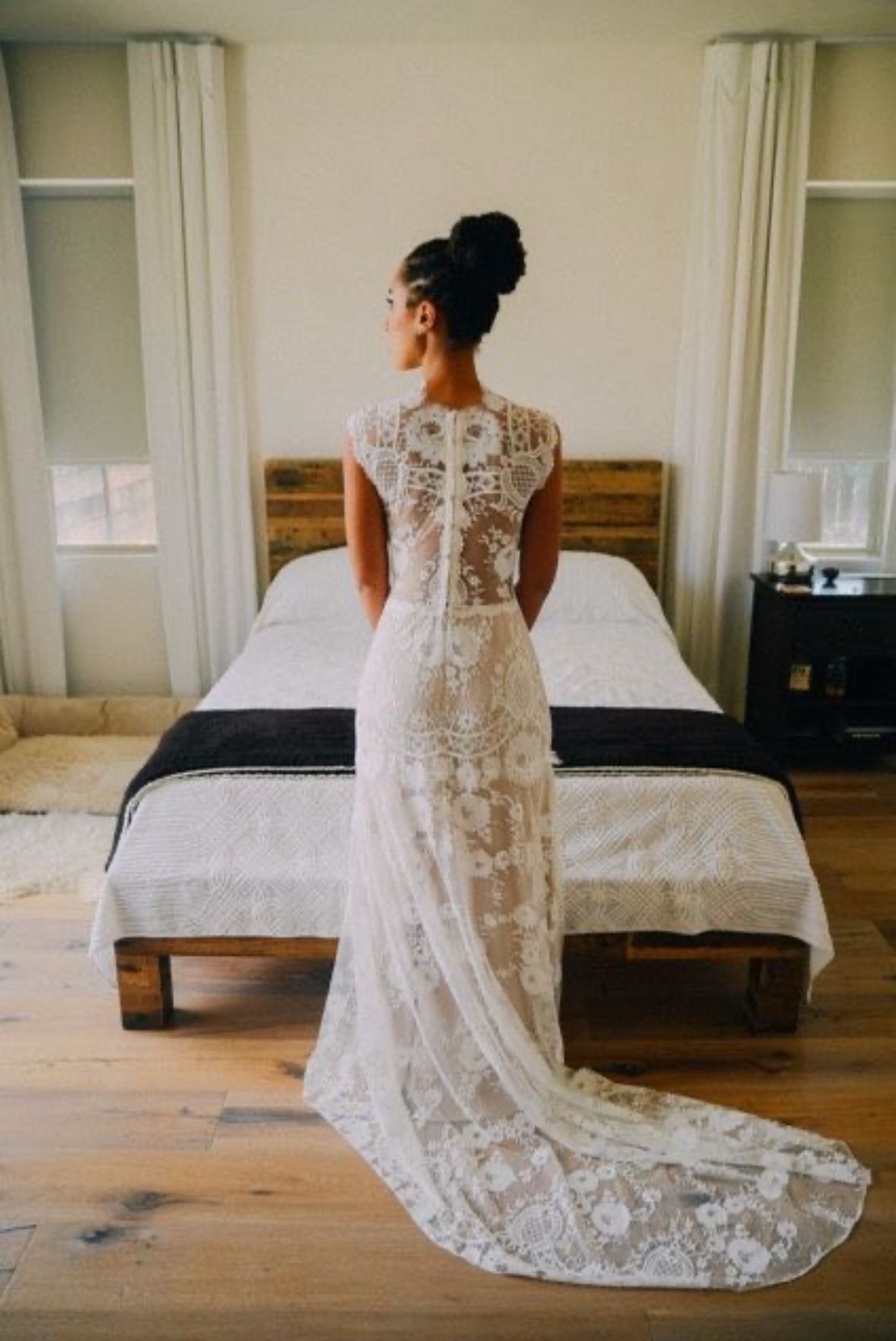 Cheyenne Ivory - Lace Wedding Gown