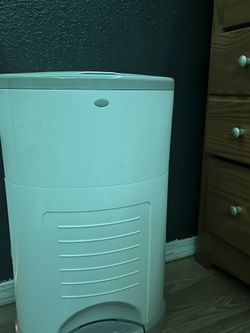 Dekor diaper pail