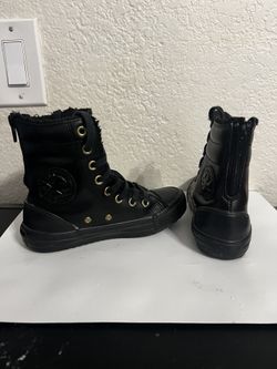 Girls Converse 