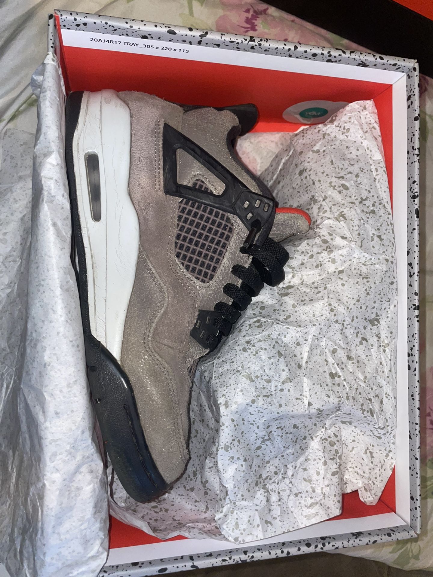 Jordan 4 Taupe Haze Size 7