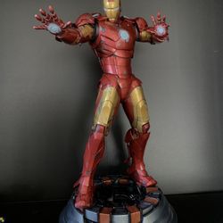 Iron Man Statue 