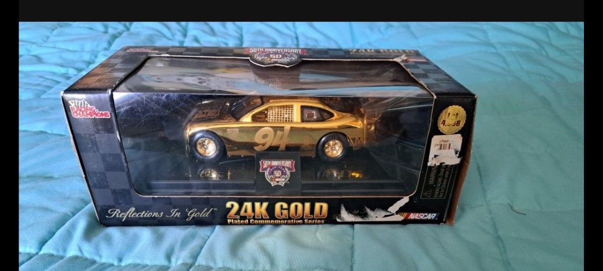 24K Gold Nascar Bill Elliott 