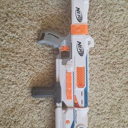 Nerf Mediator - 5 Piece Need Gun