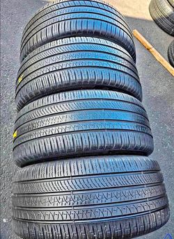 255 45 19 Pirelli Tires Con 80% de Vida Las 4