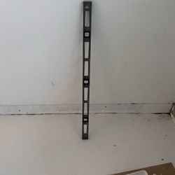 Level Large 4 Foot