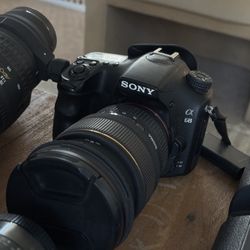 Sony A68 Camera With 6 Lenses!