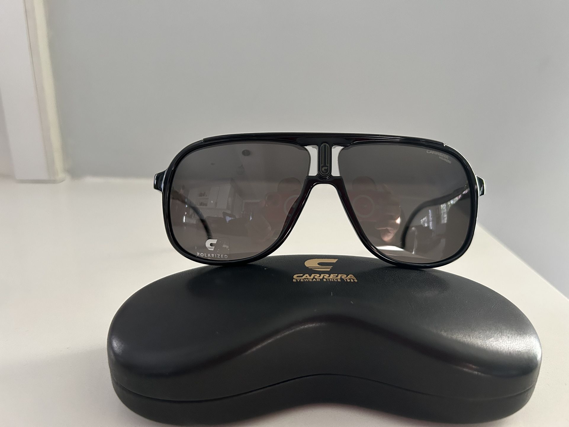 Carrera Black Aviators 
