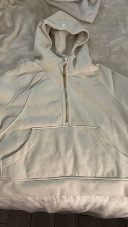 lululemon scuba in beige size M . never worn