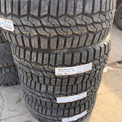285/70r17 hankoon tires nuevas con 65,000  millas de garantía las 4