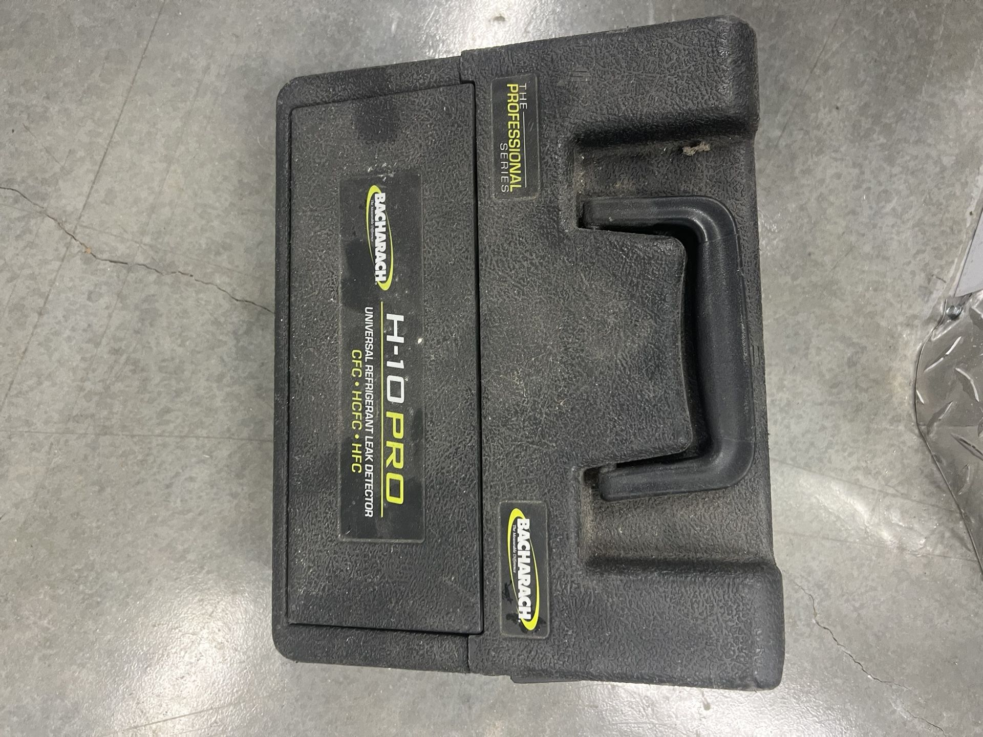 H10 Refrigerant Leak Detector