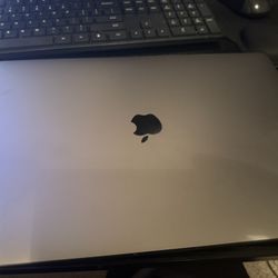 16inch MacBook Pro 500gb