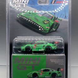 MINI GT #889 - PORSCHE 911 GT3 R #77 2024 IMSA DAYTONA 24 HRS GTD PRO AO RACING