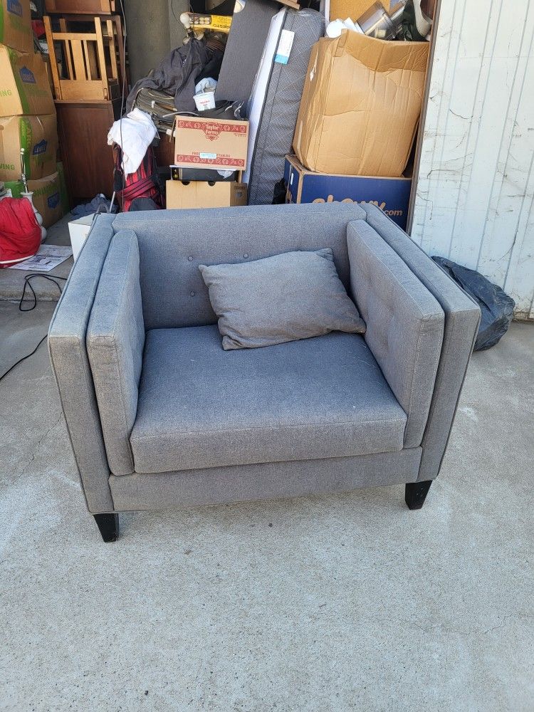 Sofa, Oversized Chair And Ottoman 