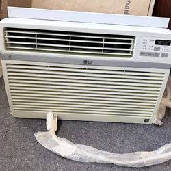 LG Window Air Conditioner 12,000 BTU