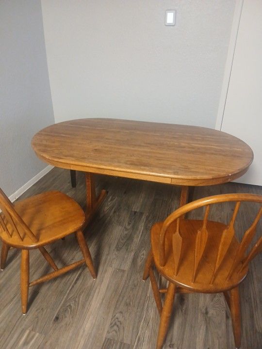 Kitchen Table And Two Chairs 