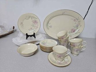 Set of 6 cups and 8 saucers, large dish, bowl and 8 plates LENOX, made in USะ