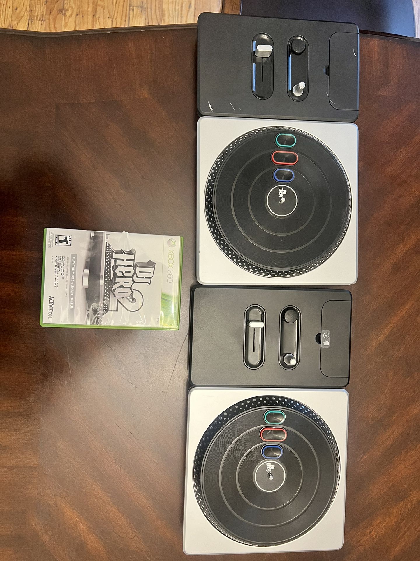 DJ Hero 2 Turntable Bundle For Xbox 360