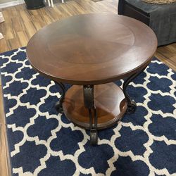 Elegant set of wooden End Tables