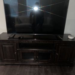 Furniture For Sale, Moving Out Needs 