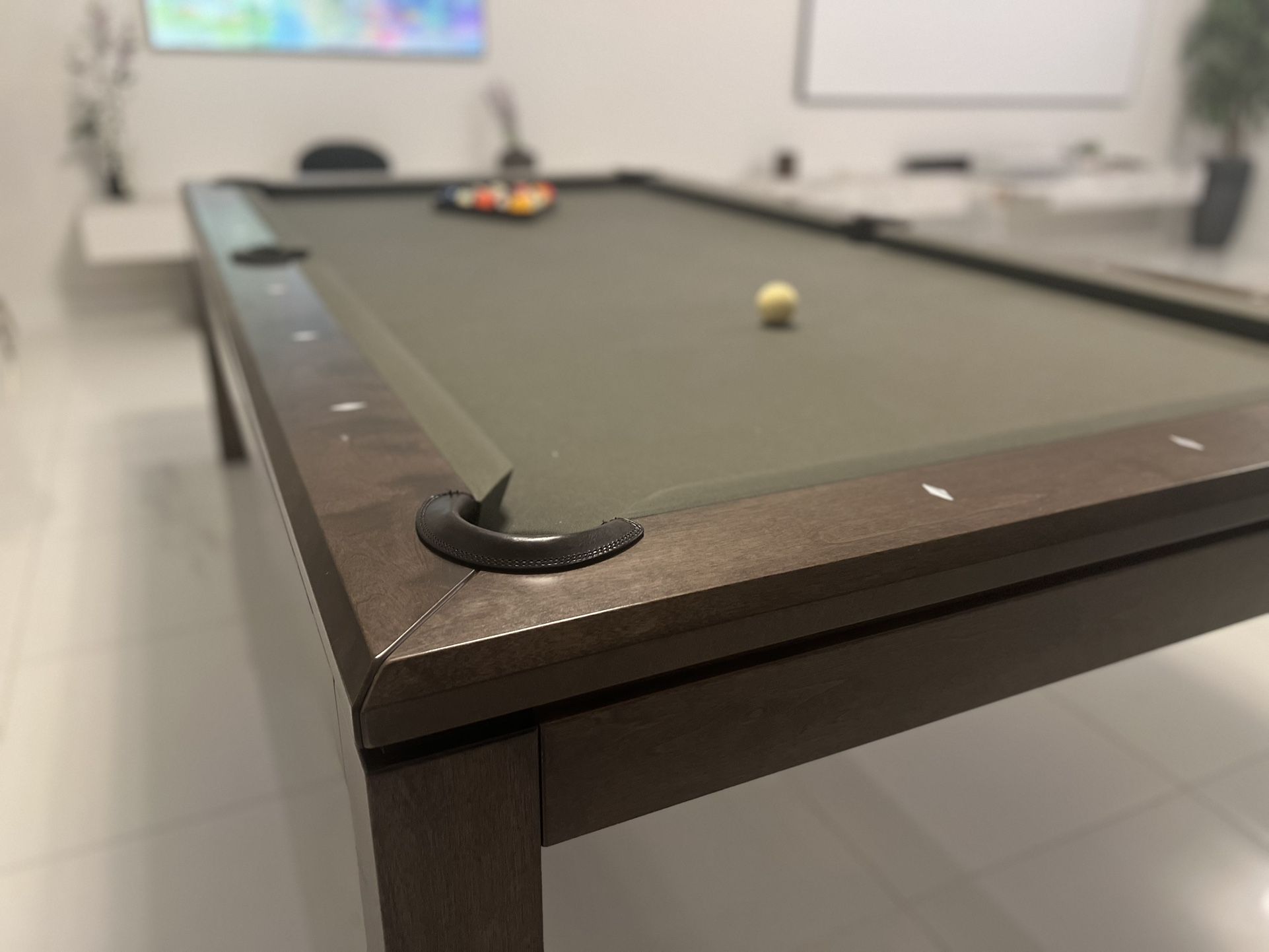 Pool table