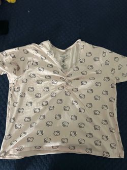 Hello kitty pink shirt (size 2xL)