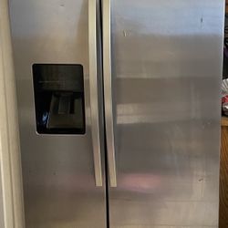 Kenmore 20 Cu. ft. Counter Depth Side-by-Side Refrigerator