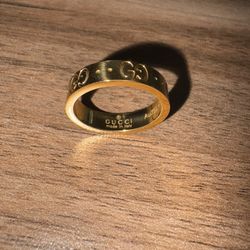 Gucci Gold Ring 
