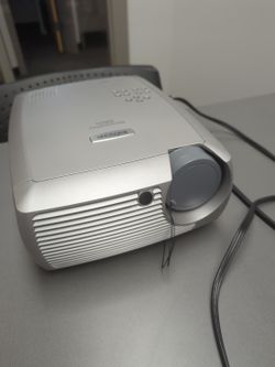 InFocus 4085 Projector