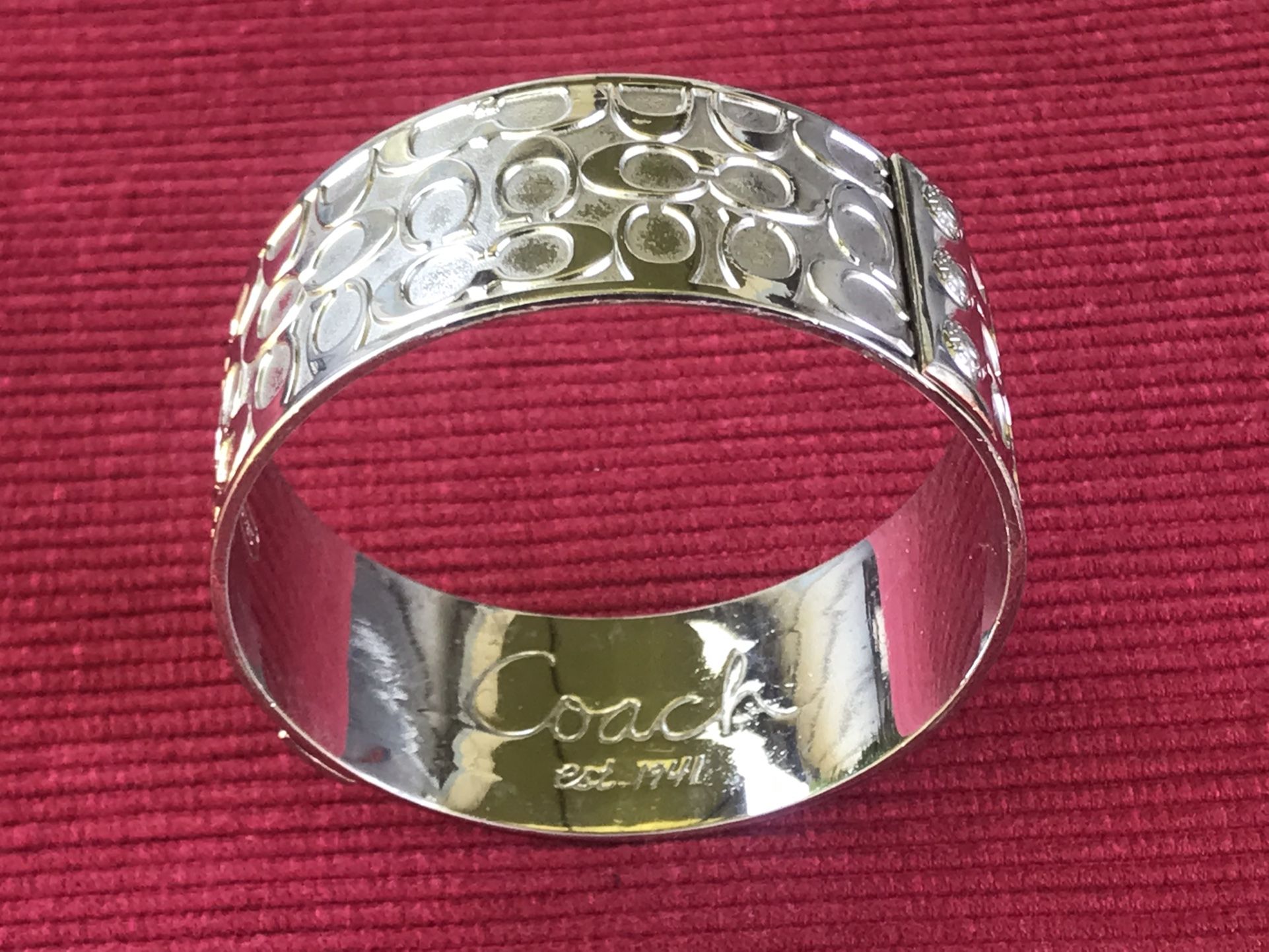 COACH VANGLE BRACELET 