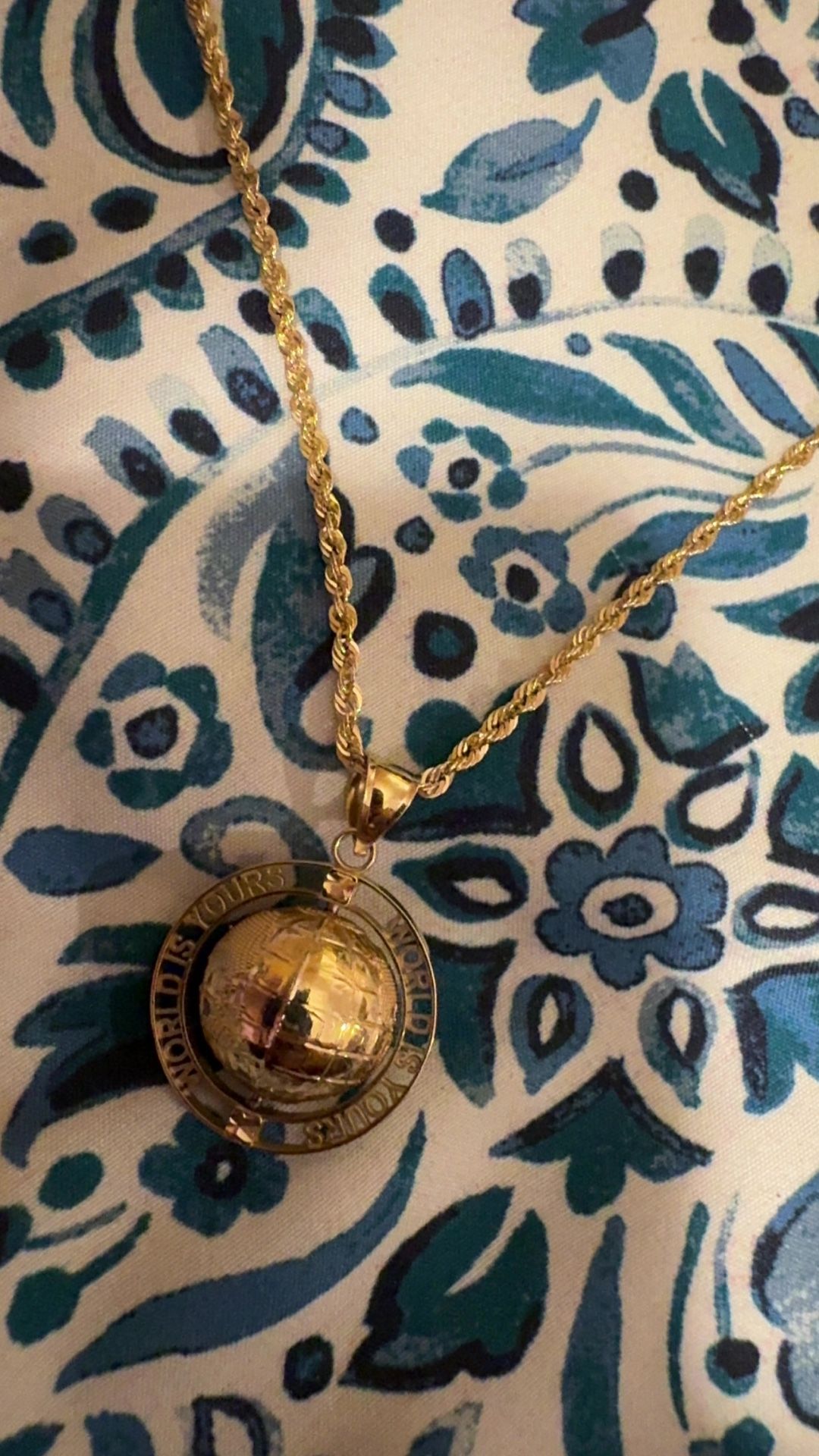 10k World Is Yours Pendant & Rope Necklace