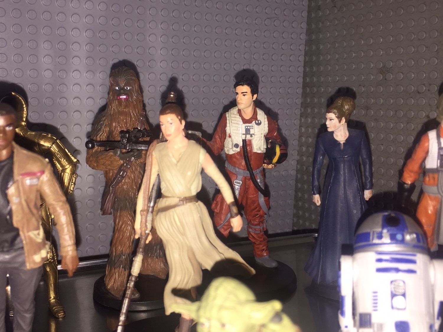 Set Of 12 Disney Vietnam Star Wars Figures “only Pick Up”