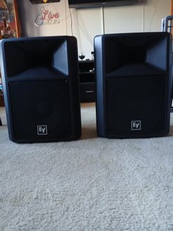 Electro Voice DJ speakers 