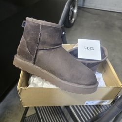 UGG Classic Mini 2 Womens 9