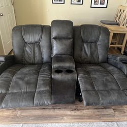 Reclining Sofa & Love Seat 