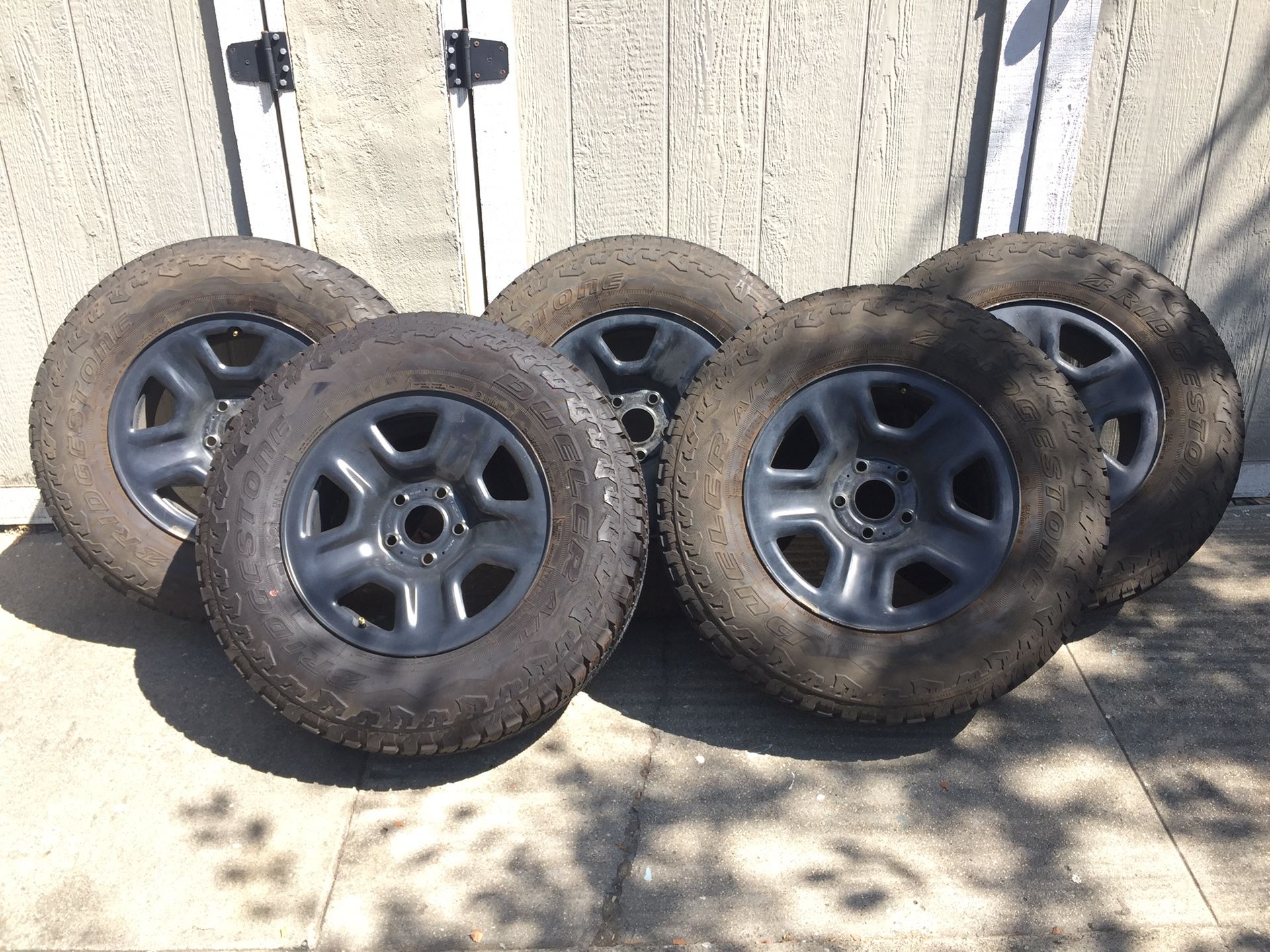 Tires & wheels from 2018 Jeep Wrangler JL