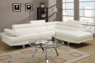 2 Piece White Contemporary Sectional Sofa With Chaise f7320