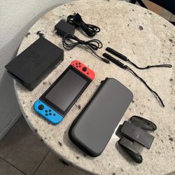 Nintendo Switch Bundle HAC-001