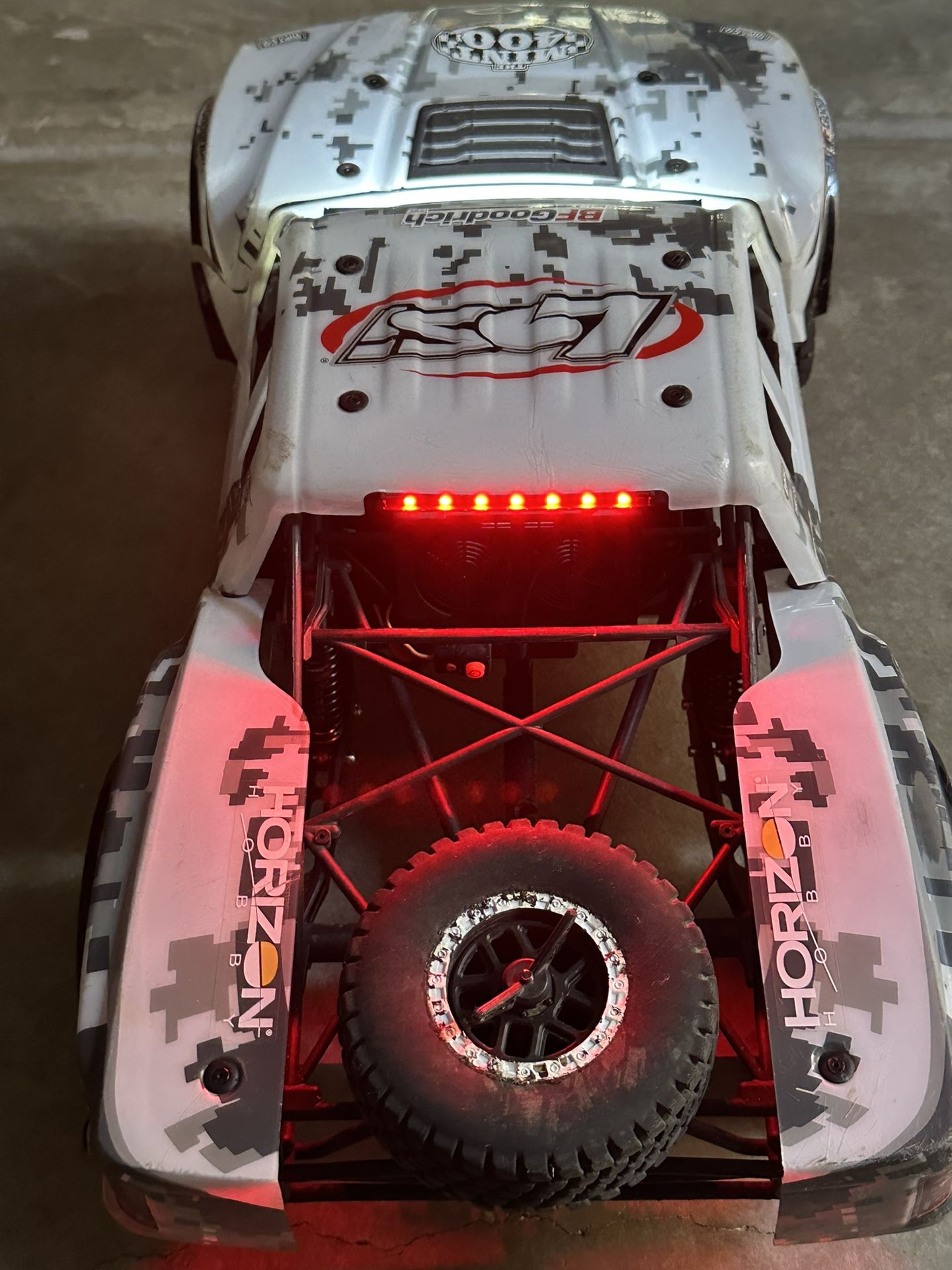 2022 Losi baja rey 1/10 Mint 400 edition With Challenge Coin Number 173 Of 250